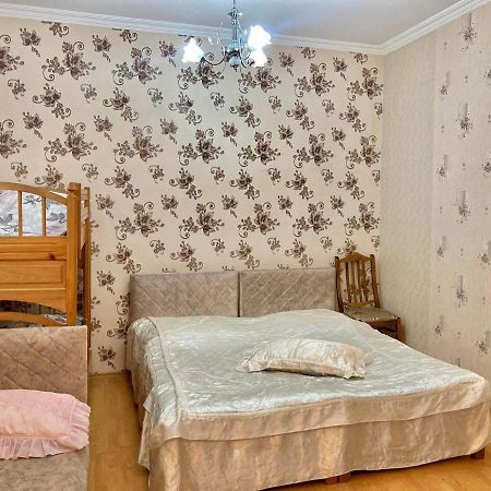 Natali'S House Apartment Borjomi Bagian luar foto